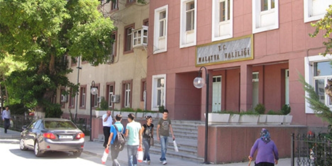 Malatya'da 285 askeri personelden 49'u tutukland