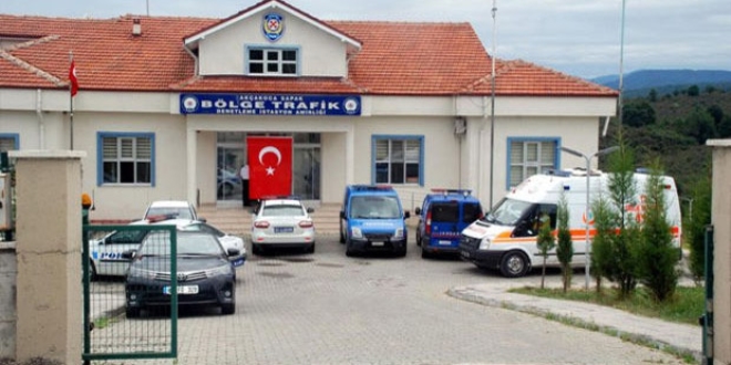 Açığa alınacağını öğrenen polis intihar etti