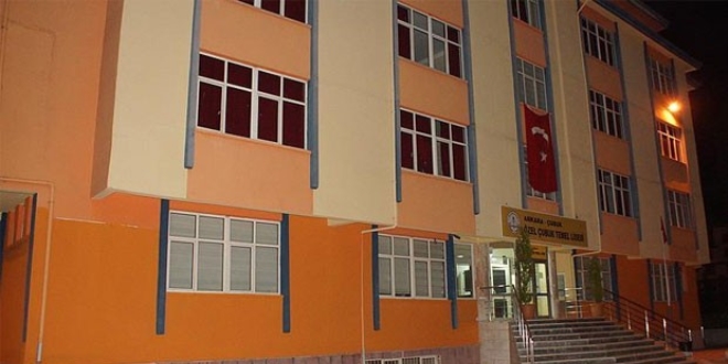 Ankara'da 3 zel okul mhrlendi