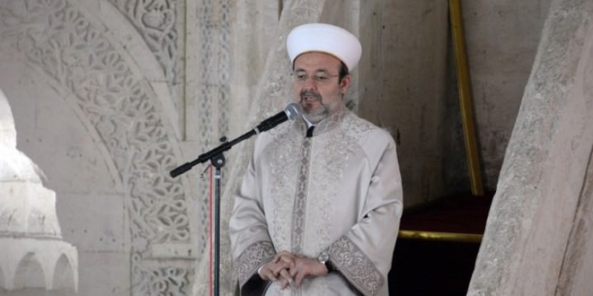 Görmez'den cuma hutbesinde 'birlik ve beraberlik' mesajı