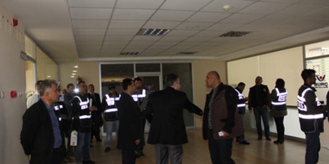 Isparta'da 3 özel okulda polis ekiplerince arama yapıldı