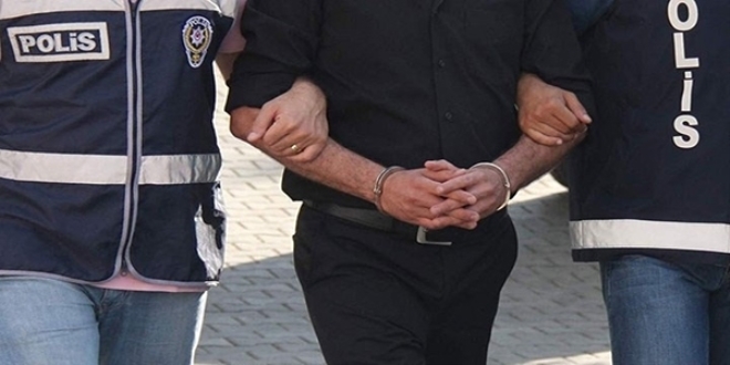 Bingöl'ün Kiğı Kaymakamı ve 6 emniyet personeli gözaltına alındı