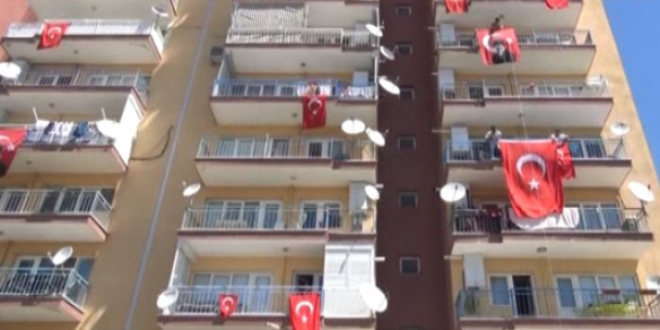 Şehit ateşi İzmir'e düştü