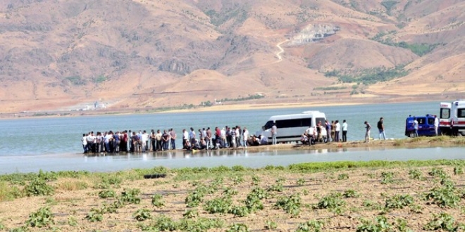 Elaz'da baraj glne giren 2 kz karde bouldu