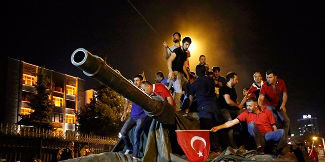 'Halk İsyan ve destan yazdı'