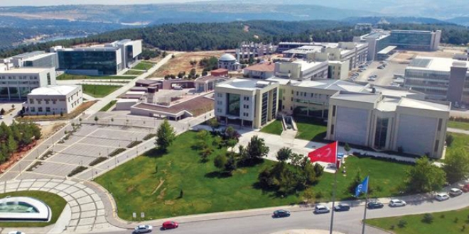 Uşak Üniversitesinde 5 doçent ve 8 yardımcı doçent açığa alındı