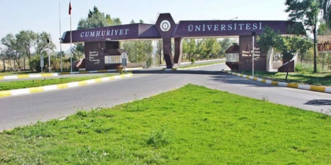 CÜ'de 6 akademisyen ile bir sağlık görevlisi açığa alındı