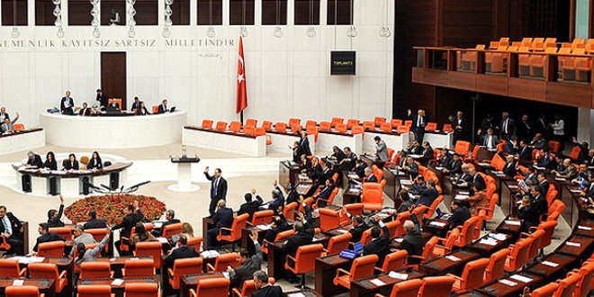 Vergi borçlarını yapılandıran teklif Plan ve Bütçe Komisyonu'nda