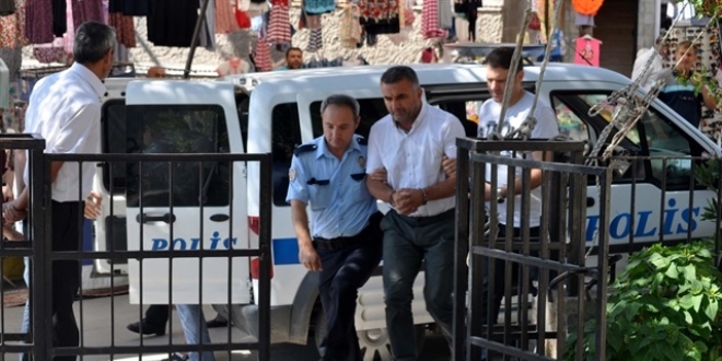 Çanakkale'de 13 kamu çalışanı görevden uzaklaştırıldı