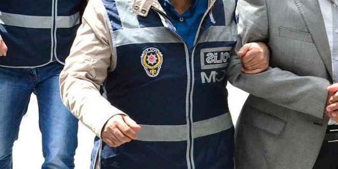 Açığa alınacağını öğrenince 20 milyonluk tapuları göndermek istedi