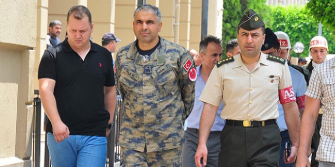 Darbe karşıtı uçakların İncirlik'ten kalkmasını engellemiş