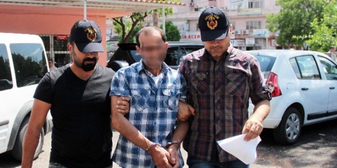 Darbeciye 'güvenlik toplantısı' diye çağrıldığı valilikte gözaltı