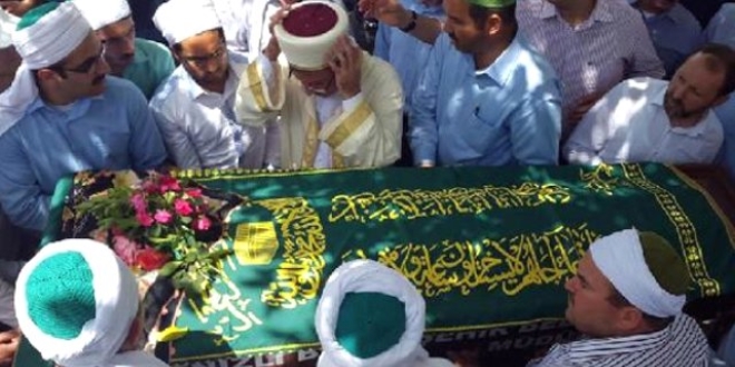 Kızının düğününde kalp krizi geçiren imam yaşamını yitirdi