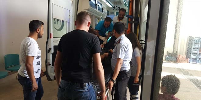 Kızını kurtarmak isterken kendisi de boğuldu