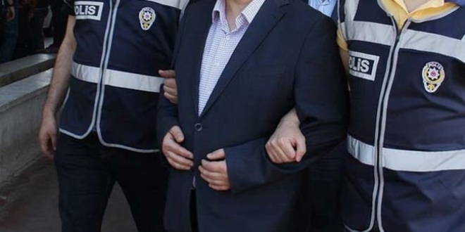 Eskişehir'de bir teğmen ile 7 memur gözaltına alındı