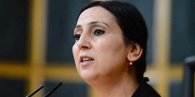'Askeri kurumların sivil siyasete bağlanması en doğru olanıdır'