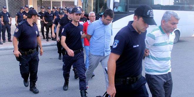 Tarsus Kaymakamı Atmaca ve 5 kişi tutuklandı