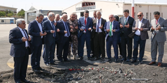 TBMM İçişleri Komisyon üyeleri, Özel Harekat'ı ziyaret etti