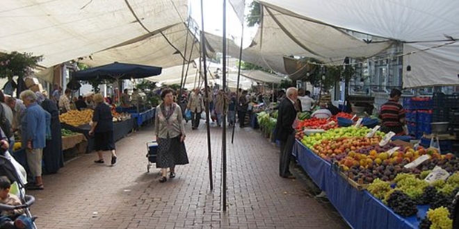 Kaak pazar arabalarna el konuldu