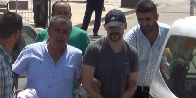 Komedyen Atalay Demirci, tutukland