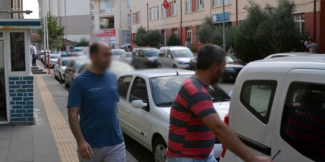 Bilecik'te, İcra Dairesi Müdürü ve yardımcıları gözaltına alındı
