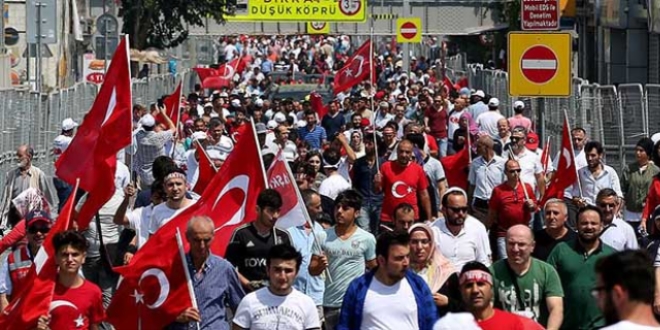 Milyonlar miting alanına gelmeye başladı