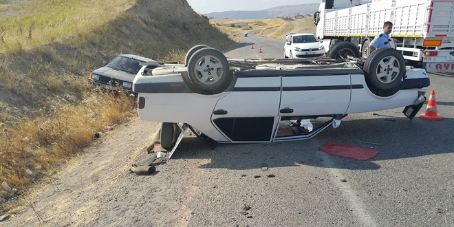 Antalya'da trafik kazası: 2 ölü, 9 yaralı