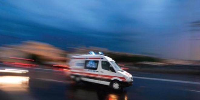 Yaralı gençler ambulansta hemşireyi taciz etti