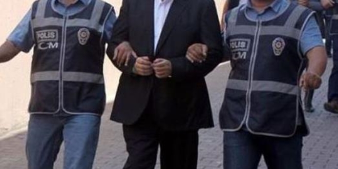 Gözaltına alınan 3 Tuğamiral'den 2'si serbest bırakıldı