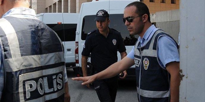 Malatya'da 13 polis gözaltında, 3 personel açığa alındı