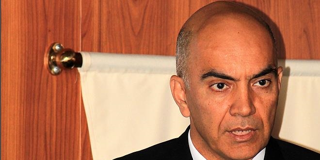 Firari tümamiral ABD'den sığınma istedi
