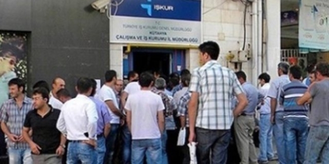 İşsize öneride bulunup meslek sahibi yapıyor