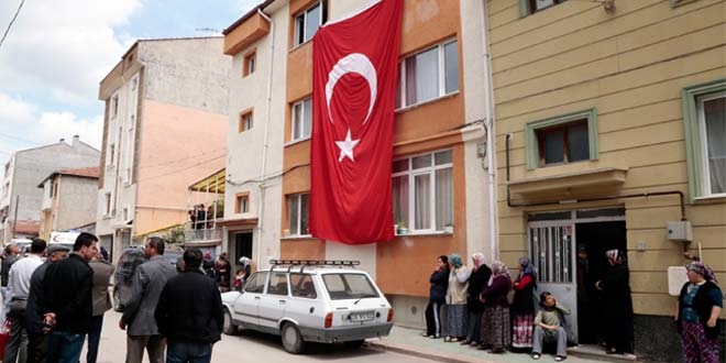 Şehit Piyade Er Çankaya'nın babaevinde yas var