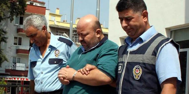 İzmir'de FETÖ'nün 'Tire İmamı' ile 5 kişi tutuklandı