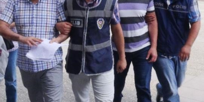 Kocaeli'de 15'i polis, 18 kişi tutuklandı