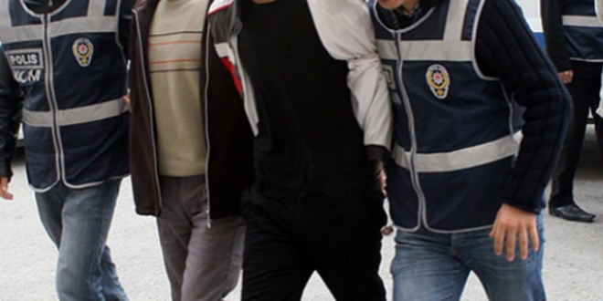 Kilis'te iki DAEŞ üyesi yakalandı