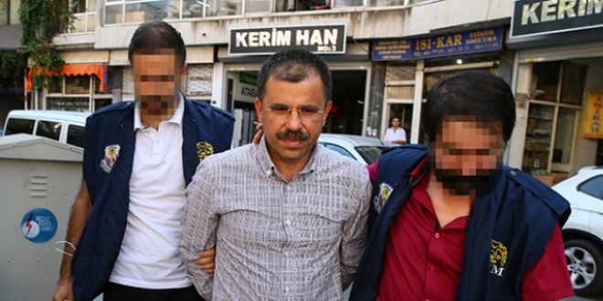 İzmir'de, Askeri Casusluk davasını yürüten savcıya, gözaltı
