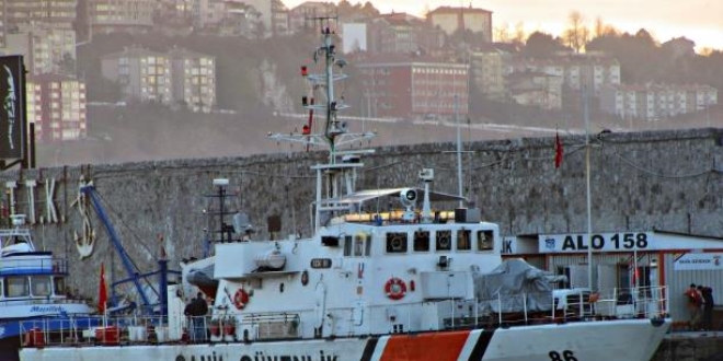 TCSG-86 gemisi personeli 10 kii gzaltna alnd