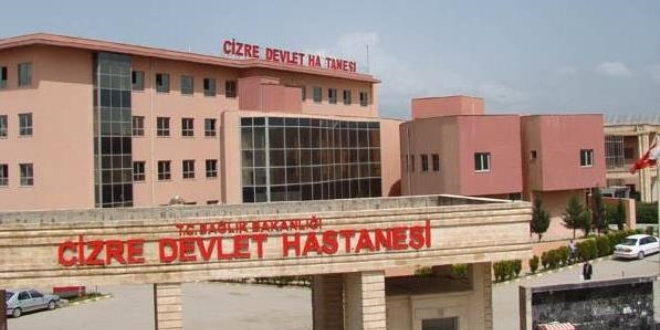 Karın ağrısı diye gitti, böbreğinde 550 gram tümör çıktı