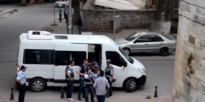 Kütahya'da 6 öğretmen ile bir akademisyen tutuklandı