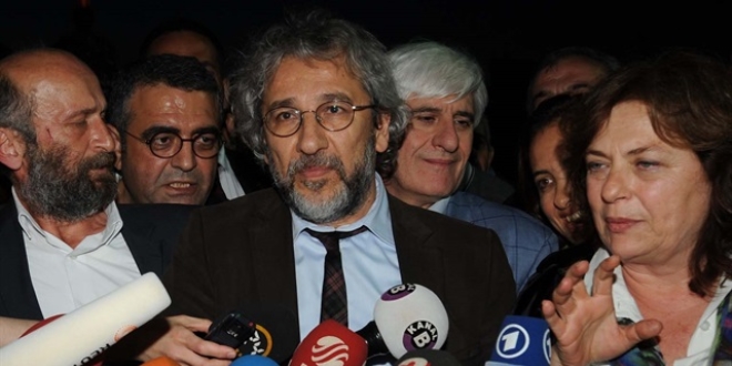 Can Dündar istifa etti