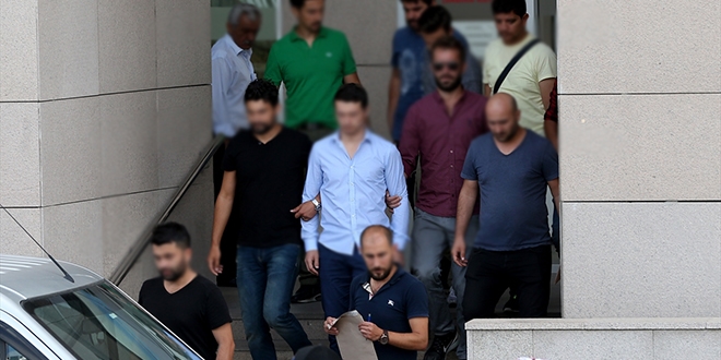 İstanbul'da 173 adliye personeline gözaltı kararı