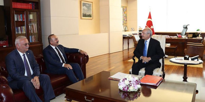 Kılıçdaroğlu-Çavuşoğlu görüşmesi başladı