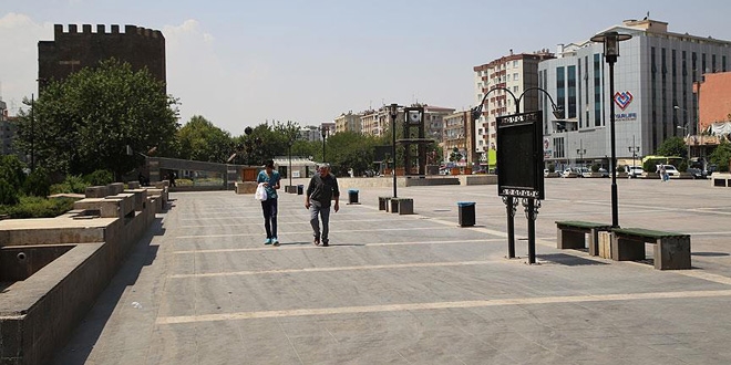 Diyarbakır'da, her türlü gösteri 2. bir emre kadar yasaklandı