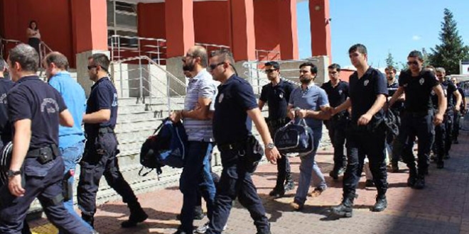Kocaeli'de 14 TÜBİTAK çalışanı tutuklandı