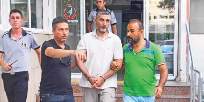 'Rütbeleri Gülen taktı'