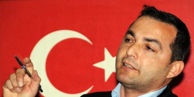 Saraç, CHP'nin akademisyen milletvekilleriyle bir araya geldi