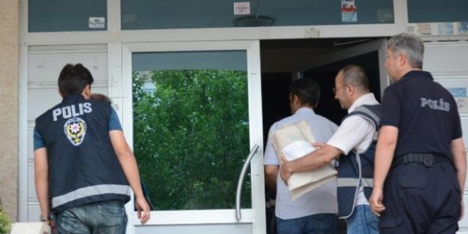 Aksaray'da 13 kamu personeli tutuklandı