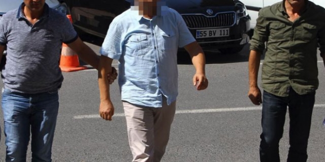 Samsun'da bir polis ve bir öğretmen gözaltına alındı