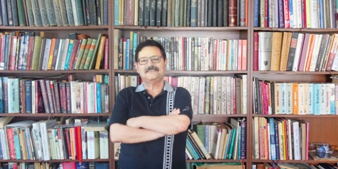 İmzanın peşindeki matematik profesörü